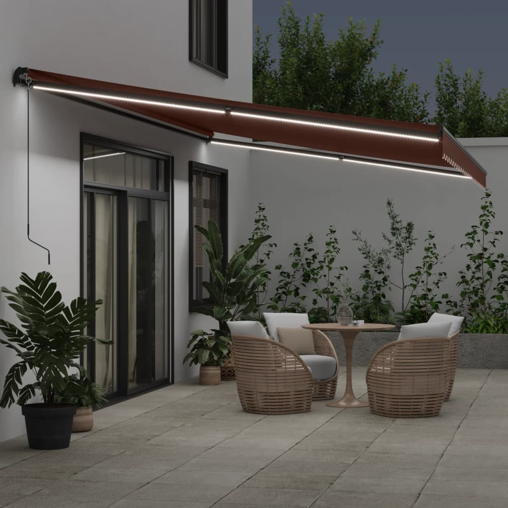 Copertina retractabilă manual cu LED-uri, maro, 600x350 cm